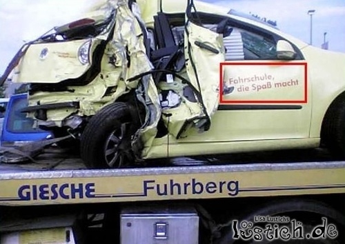 Fahrschule Auto Schrott Unfall