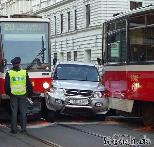Gequetschtes Auto Gequetschtes Auto