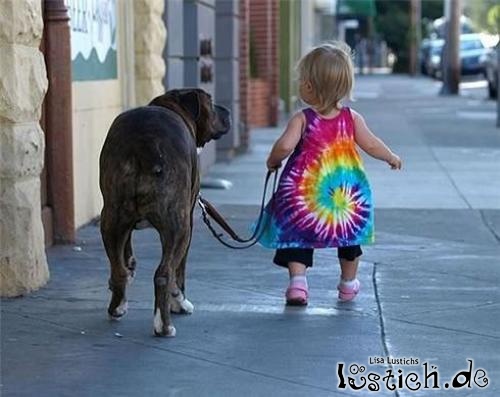 17876-kleiners-kind-mit-hund.jpg