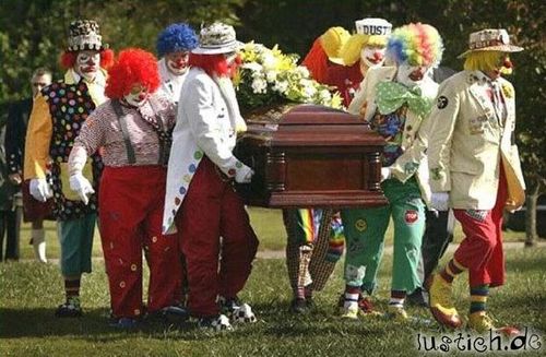 758-clown-beerdigung.jpg