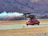 Auto mit Raketenantrieb Auto mit Raketenantrieb