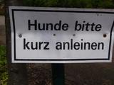 Hunde kurz anleinen