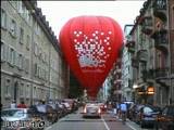 Ballon in der Stra&szlig;e