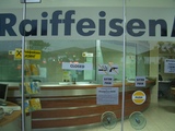 Mit Pistole betreten verboten!