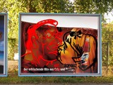 Rot k&uuml;sst Schwarz