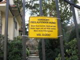 Vorsicht, freilaufender Hund!