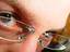 Brillenpiercing