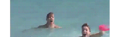 Am Strand rumalbern (gif) Bild lustich.de